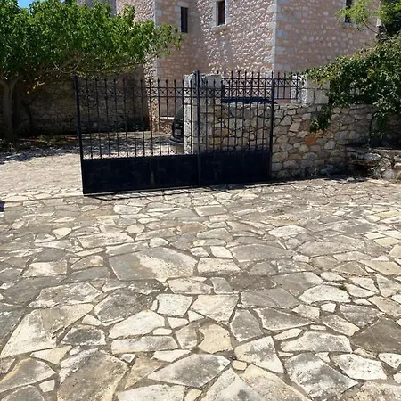 Дом отдыха Stavri Stone House Stavrion