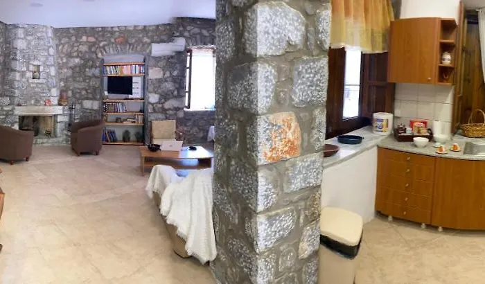 Дом отдыха Mani Spot In Stavri *