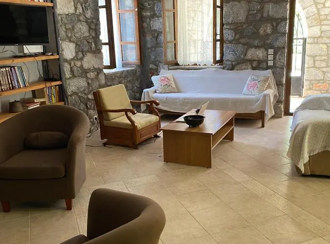 Mani Spot In Stavri Stavríon